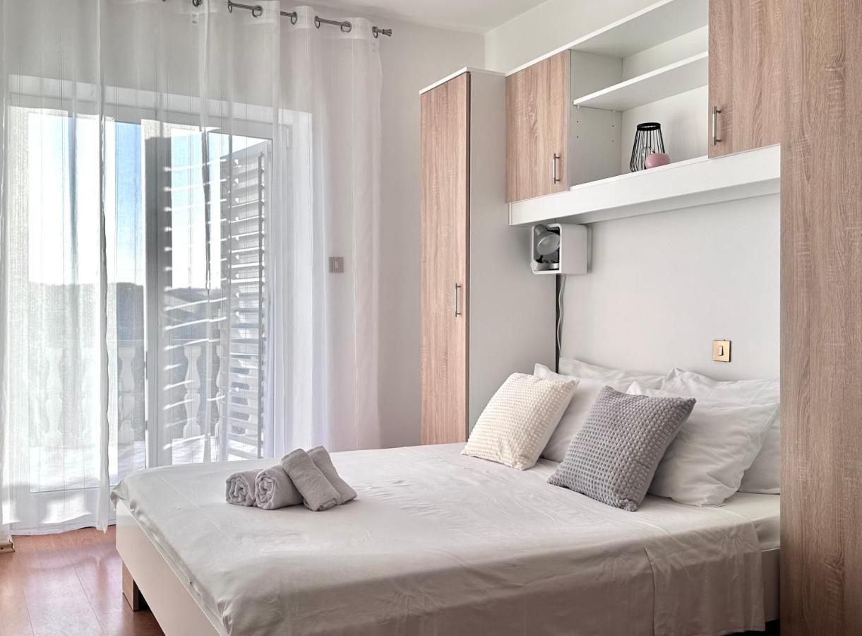 Ester Apartament