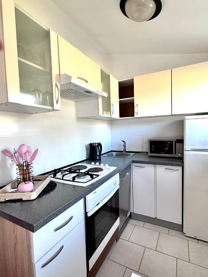 Ester Apartament *