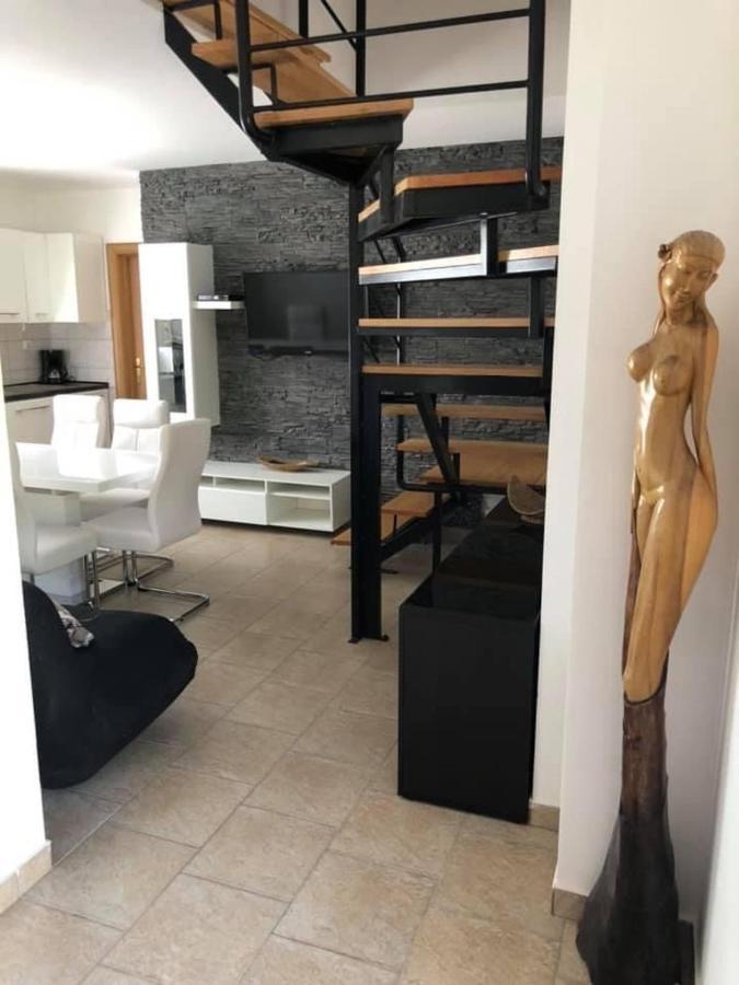Apartament Ester *
